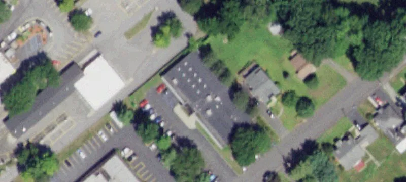 Single-Story Mixed-Use Building For Sale