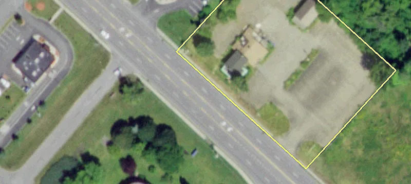 Mixed-Use Building on Troy Schenectady Rd