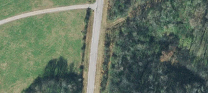 Tennessee Farmhouse Estate with Acreage