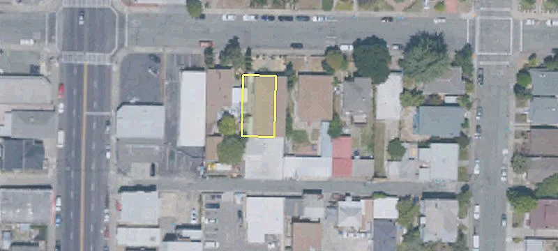 Remodeled 8-Unit Apartment Complex