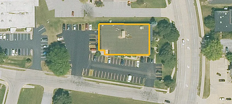 Bettendorf Retail Space For Rent