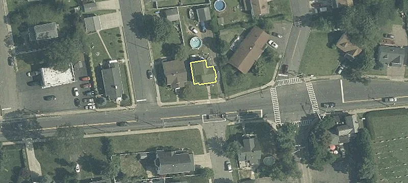 Former Pharmacy on Signalized Corner