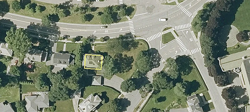 Prime Back Bay Commercial Property