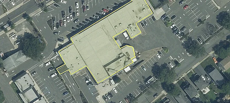 Fully Leased Shopping Center