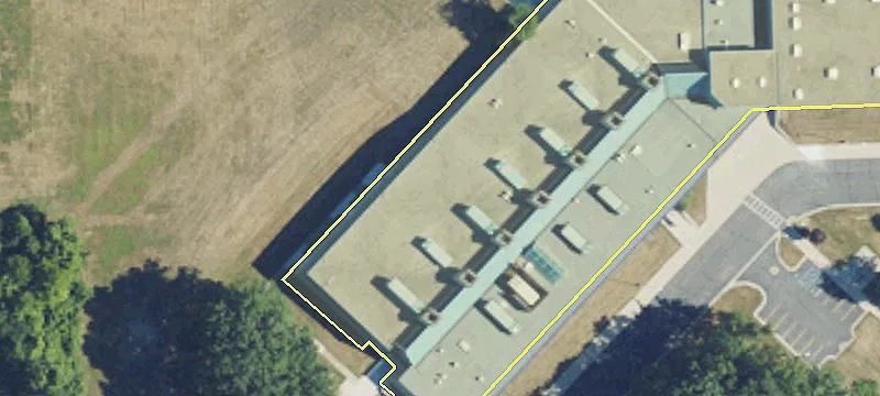 Trenton Retail/Automotive Property For Rent