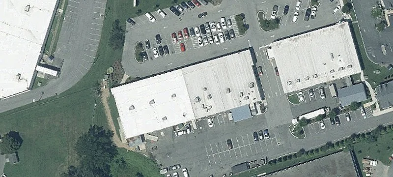 High-Traffic Shopping Center For Sale