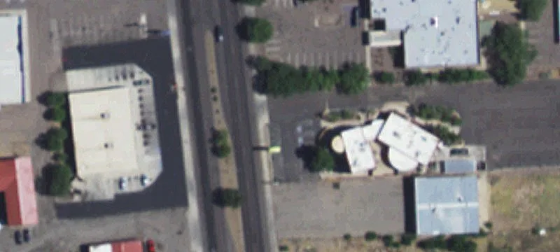 Retail Building on N. California