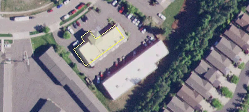 Versatile Property with Cooler