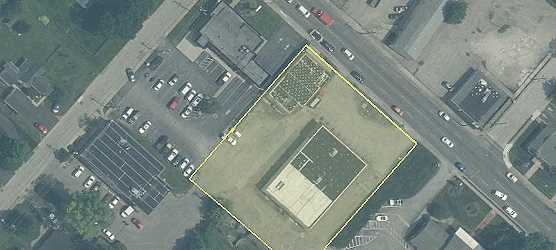 Retail/Office Corner Lot For Sale