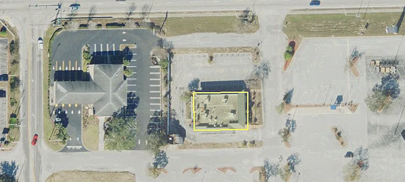 Versatile Retail Building in Lake Wales