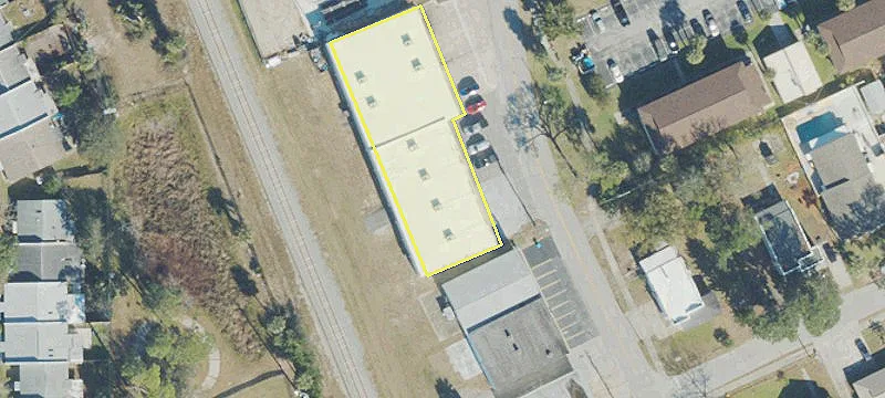 Dock High Warehouse Space