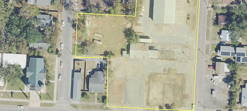 Retail Industrial Building For Lease