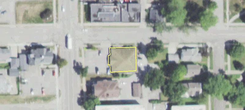Versatile Office Building Near Downtown