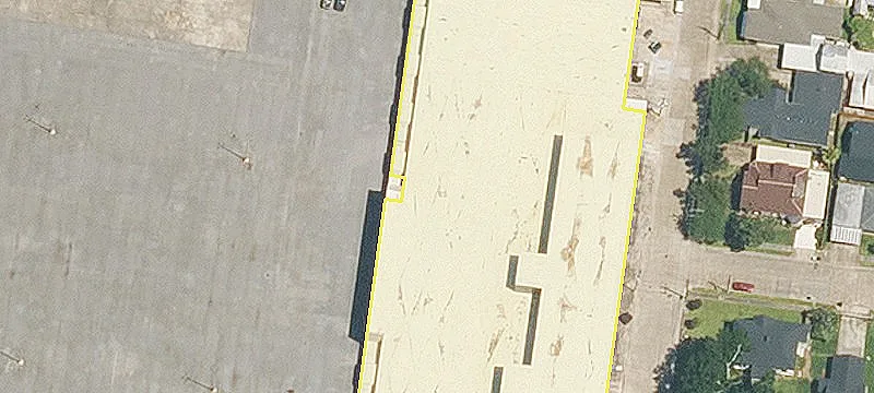 Commercial Space with Ample Parking