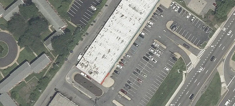 Retail Space on DuPont Highway