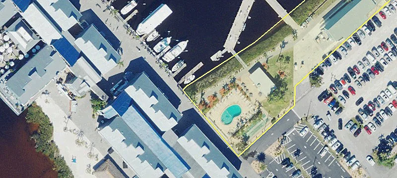 Waterfront Retail and Dining Destination