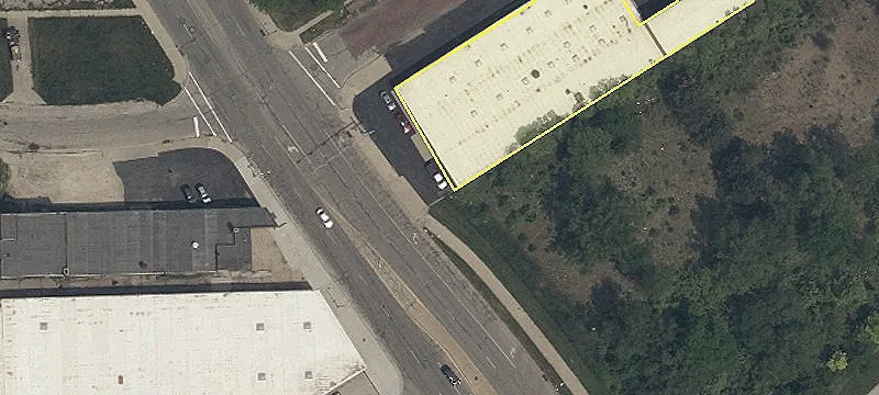 Industrial Building Near Greenbelt Parkway