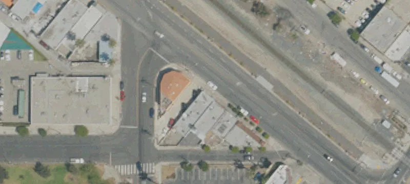 Mixed-Use Building on San Fernando Road