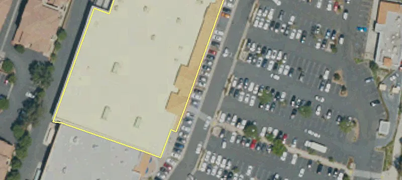 High-Traffic Retail Center Opportunity