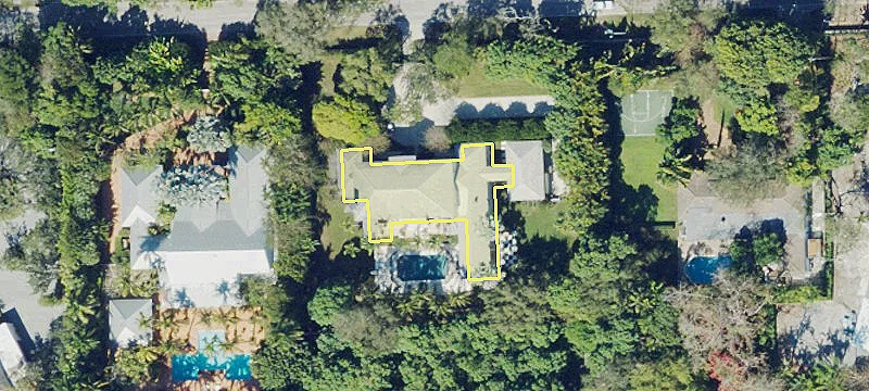 Prime Land in Kendall Town