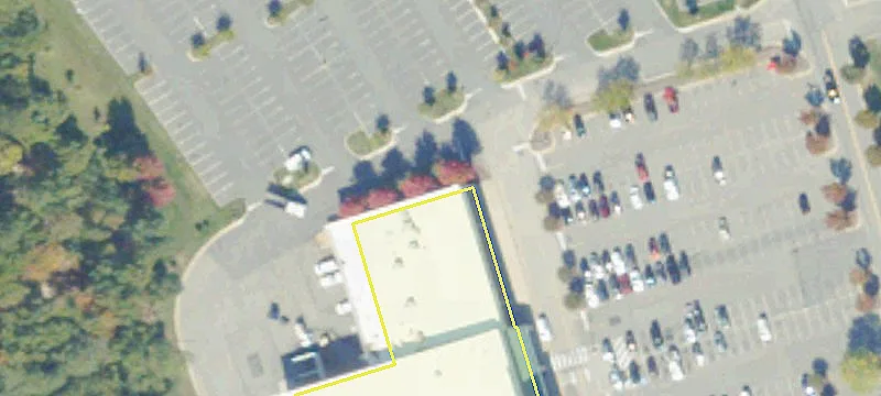 Retail Center Anchored by Food Lion