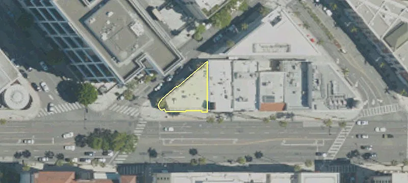 Retail Space on Wilshire Boulevard