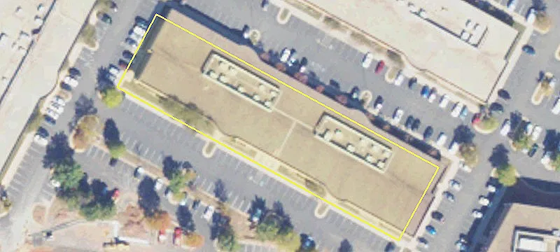 Conveniently Located Flex/Industrial Space