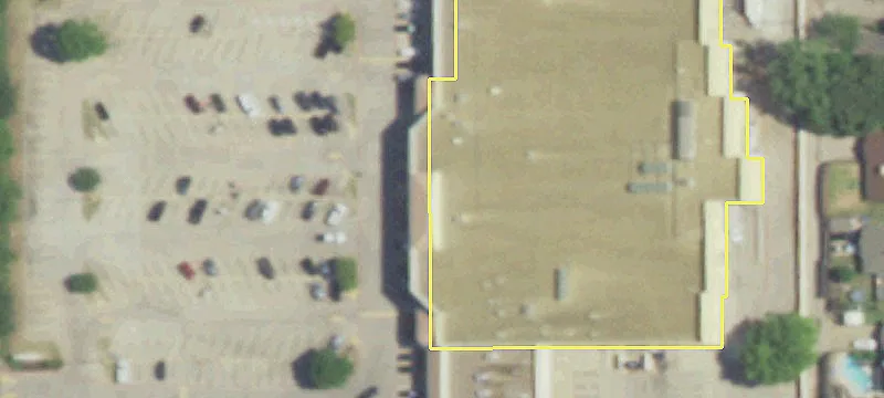 Grocery-Anchored Shopping Center For Rent