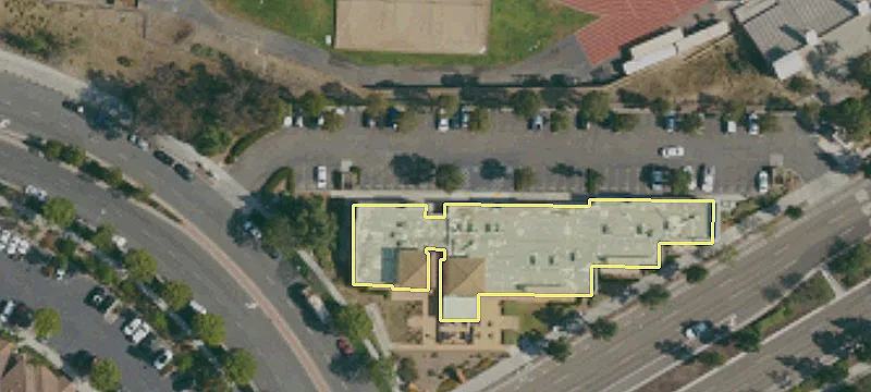 Multi-Tenant Retail Center For Rent