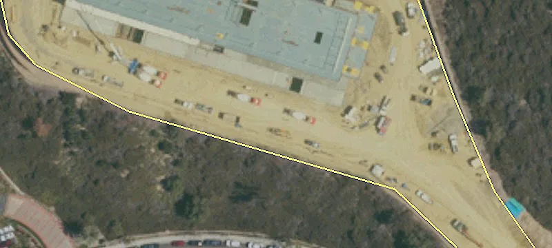 Three-Story Commercial Space Available