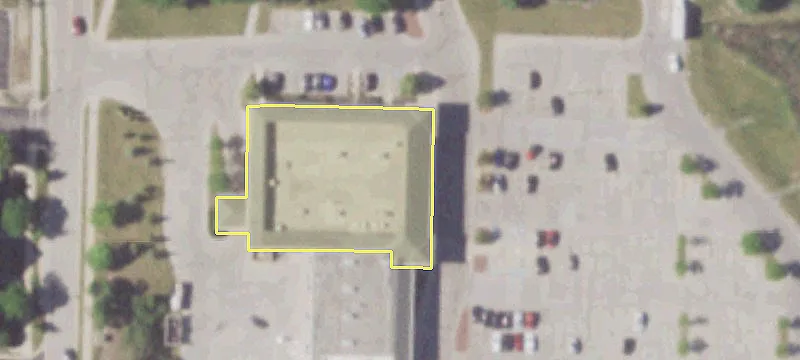 Retail Space in Brookfield