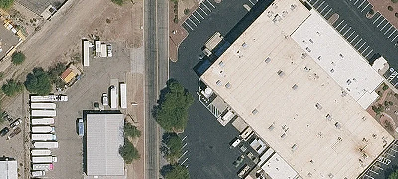 Warehouse with Office and Bays
