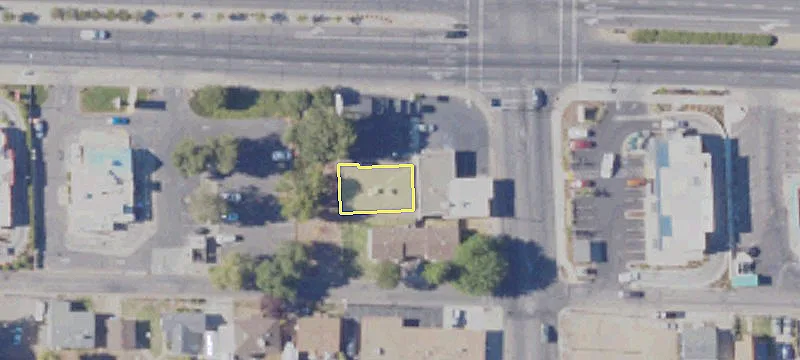 Retail Space Near Highway 99