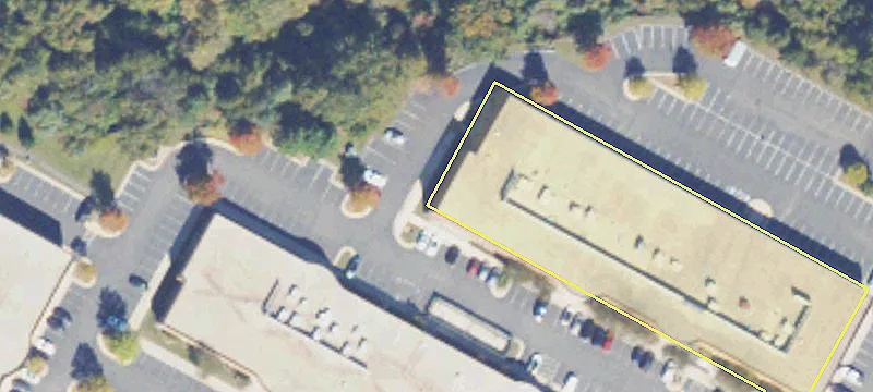 Conveniently Located Flex/Industrial Space
