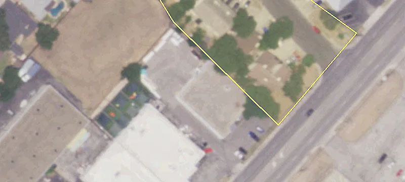 Office/Warehouse Building with Fenced Yard