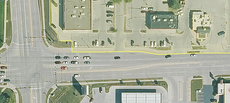 Retail Space in High-Traffic Complex