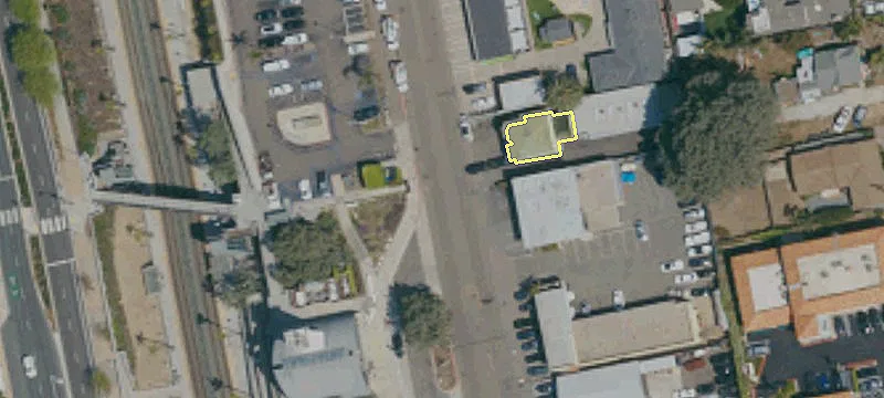 Retail Space on Cedros Avenue