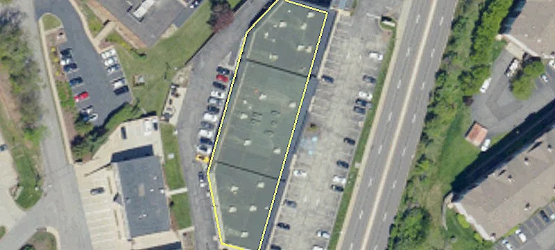 Retail Outlot in South Hills