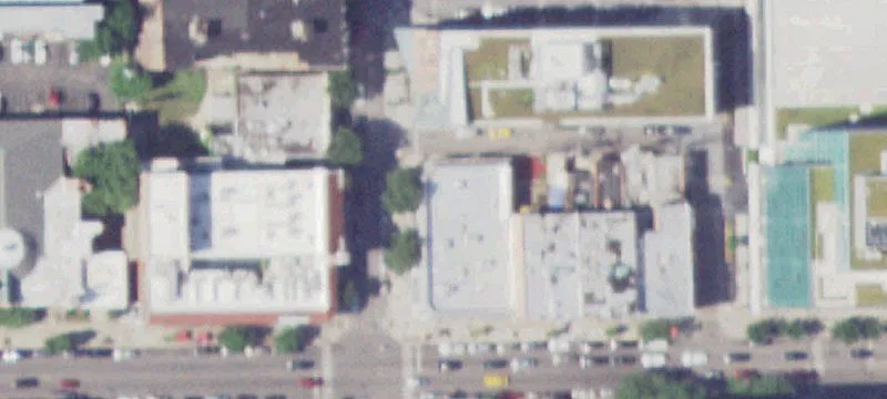 Mixed-Use Building in Hyde Park