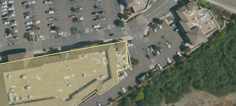 Retail Space in Los Coches Village