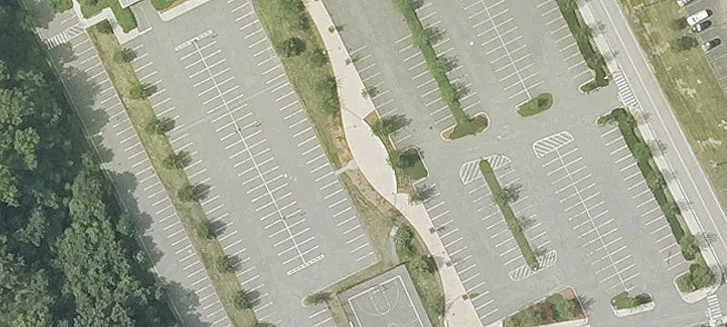 Burlington Flex/Lab-Ready Building For Rent