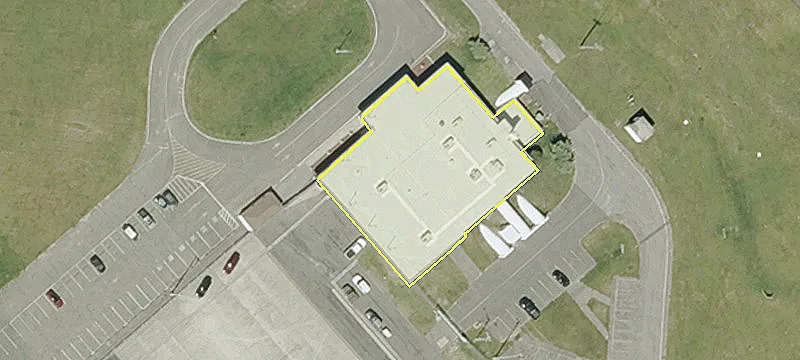 Warehouse/Distribution Industrial Building For Rent