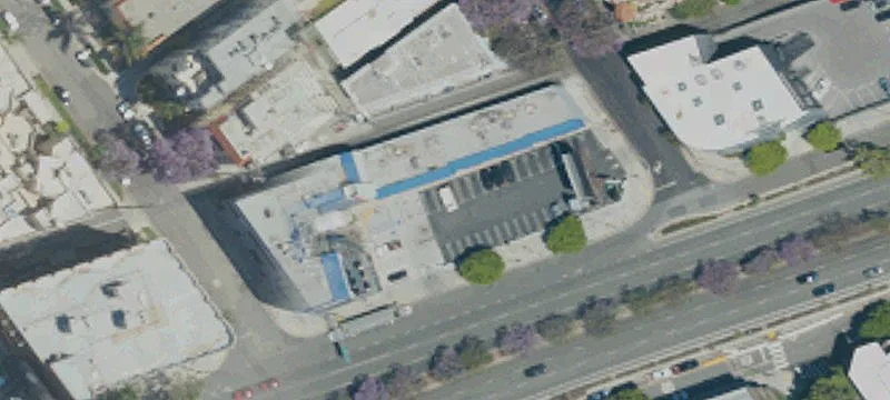 Retail Space with High Visibility