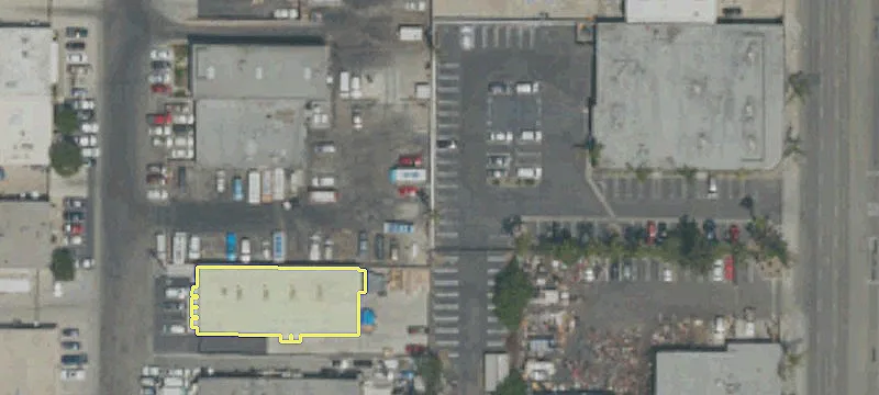 Freestanding Building with Street Frontage