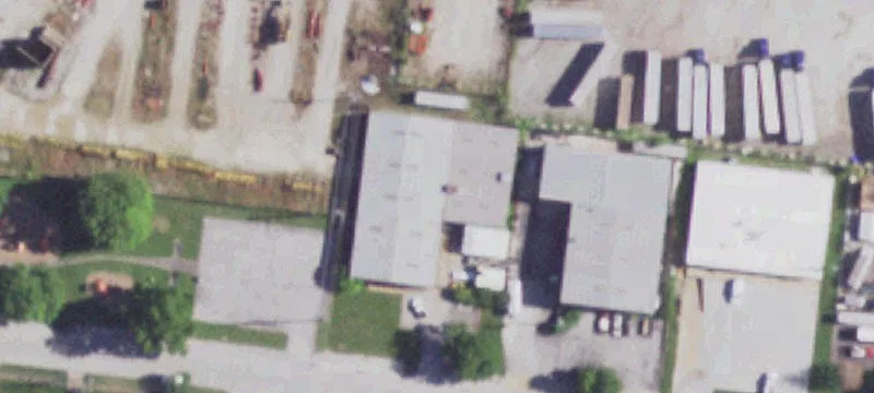 Industrial Building with Bridge Crane