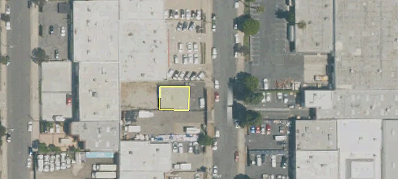 Van Nuys Warehouse with Showroom