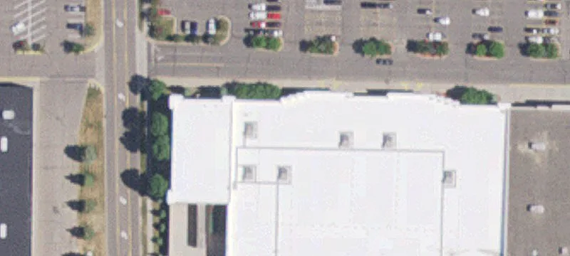 Retail Space in Oak Park
