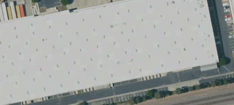 Distribution Center with Secured Yard
