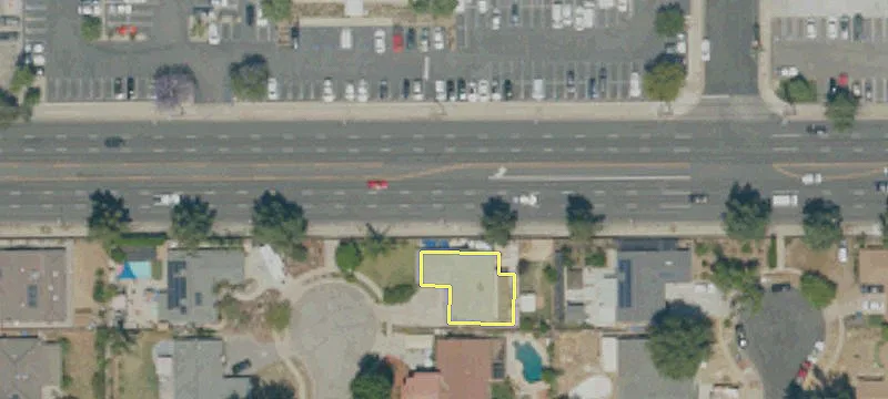 Freestanding Building with High-End Offices