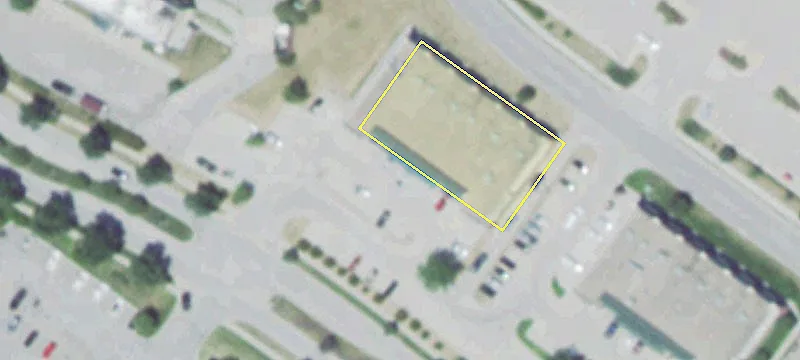 Retail Space in High-Traffic Corridor